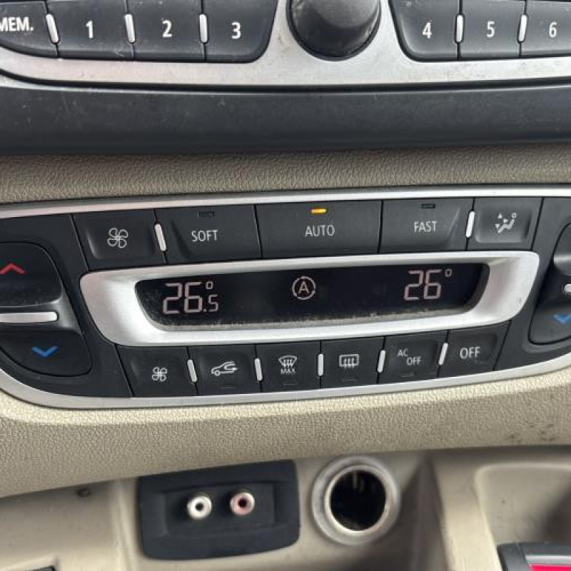 Moteur essuie glace avant droit RENAULT SCENIC 3 Photo n°12