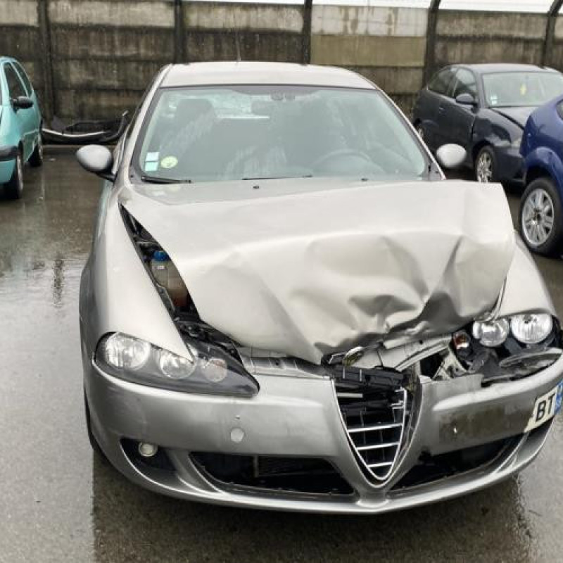 Vitre avant gauche ALFA ROMEO 147 Photo n°9