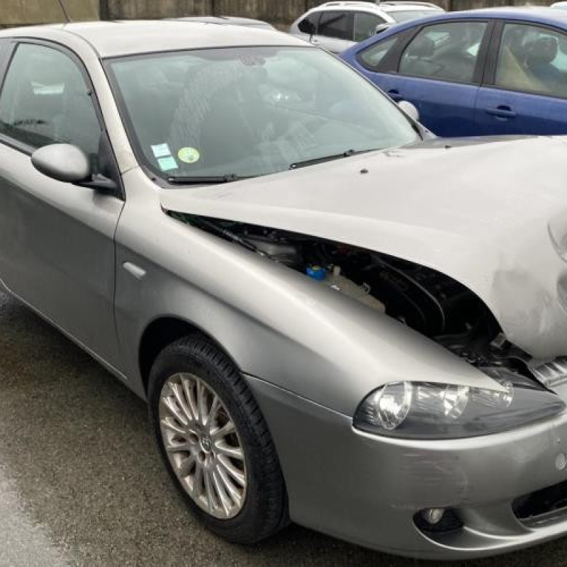 Vitre avant gauche ALFA ROMEO 147 Photo n°11