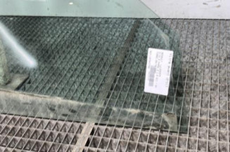 Vitre avant droit RENAULT CLIO 2