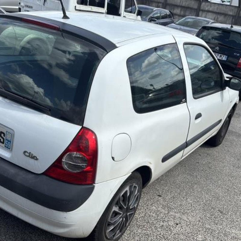 Vitre avant gauche RENAULT CLIO 2 Photo n°7
