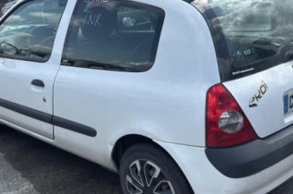 Vitre avant gauche RENAULT CLIO 2