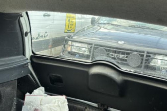 Vitre avant gauche RENAULT CLIO 2
