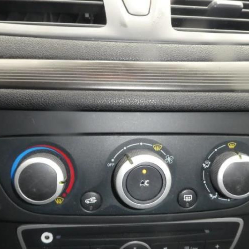Aile avant gauche RENAULT MEGANE 3 Photo n°6