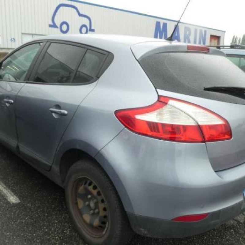 Aile avant gauche RENAULT MEGANE 3 Photo n°8