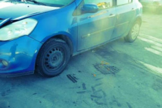 Aile avant gauche RENAULT CLIO 3