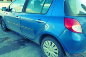 Aile avant gauche RENAULT CLIO 3