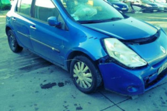 Aile avant gauche RENAULT CLIO 3