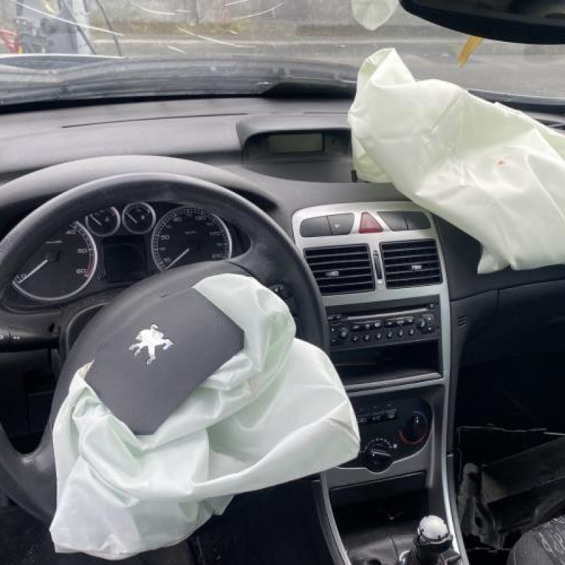 Boitier BSI PEUGEOT 307 Photo n°18