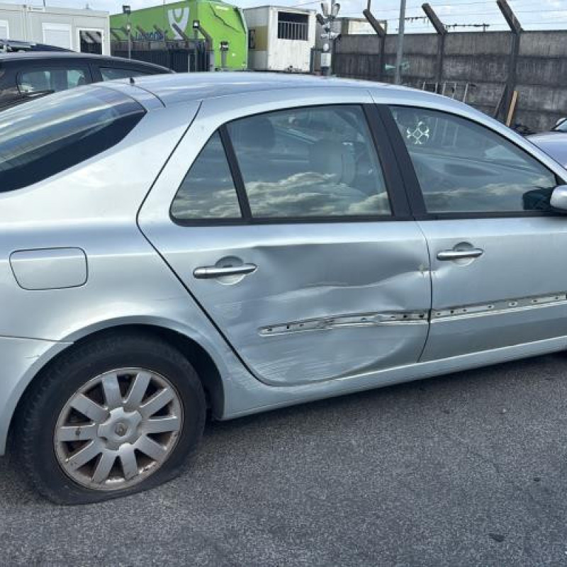 Leve vitre electrique avant gauche RENAULT LAGUNA 2 Photo n°12