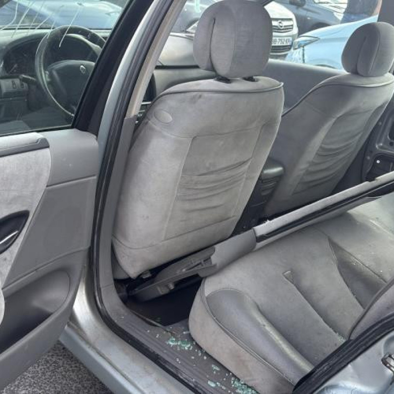 Leve vitre electrique avant gauche RENAULT LAGUNA 2 Photo n°15