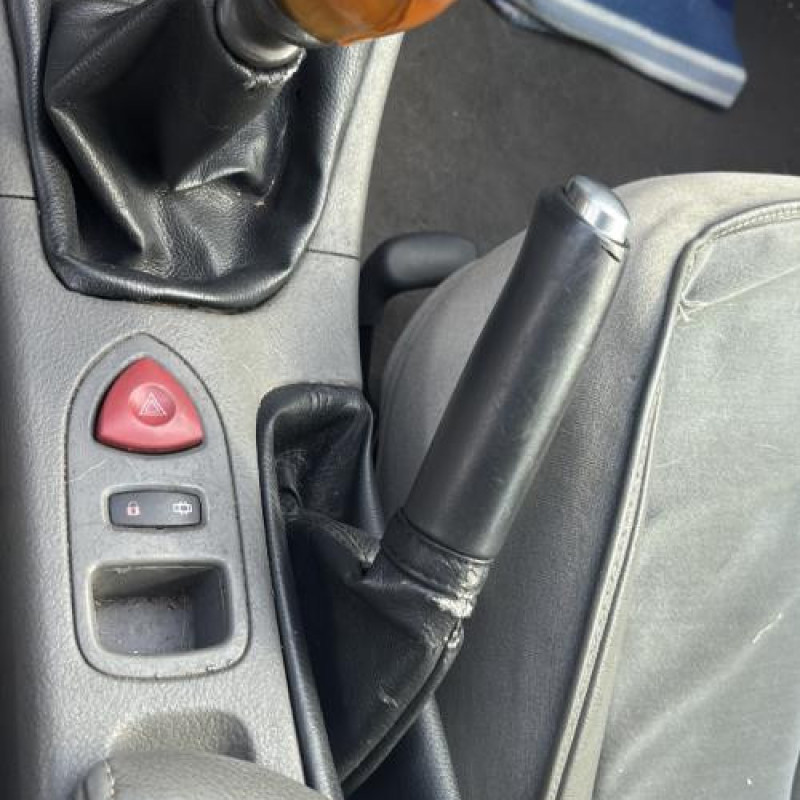 Leve vitre electrique avant gauche RENAULT LAGUNA 2 Photo n°20