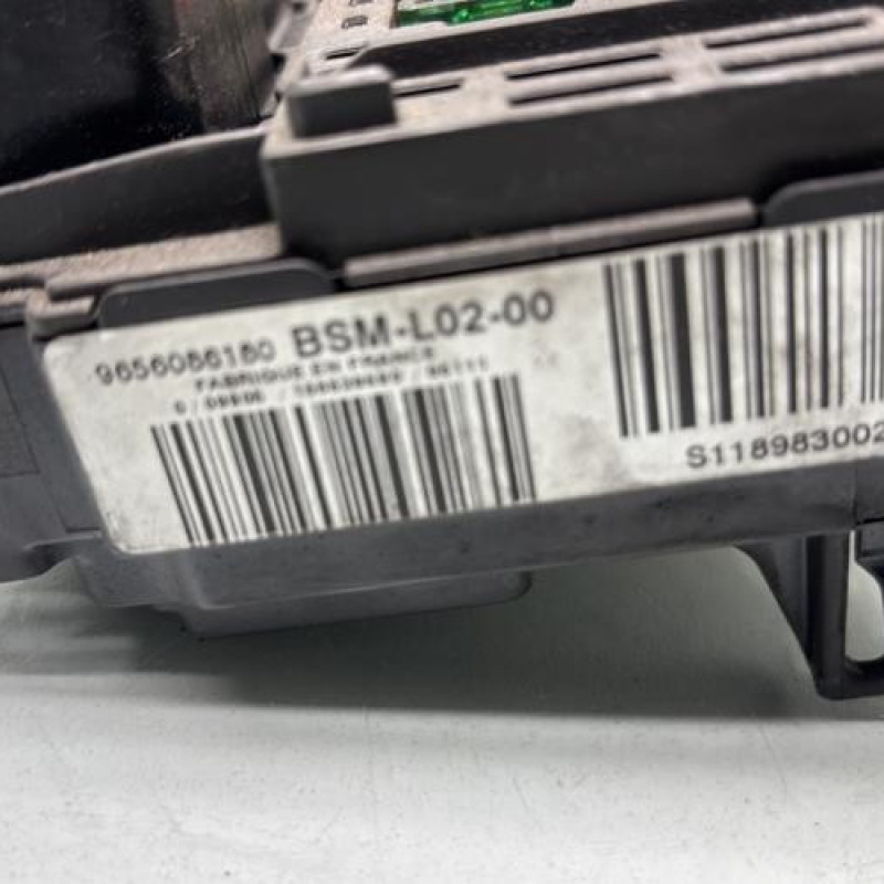 Boitier servitude moteur (BSM) PEUGEOT 407 Photo n°6