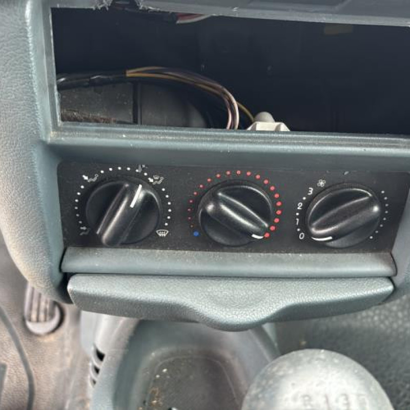 Bouton de warning RENAULT KANGOO 1 Photo n°18