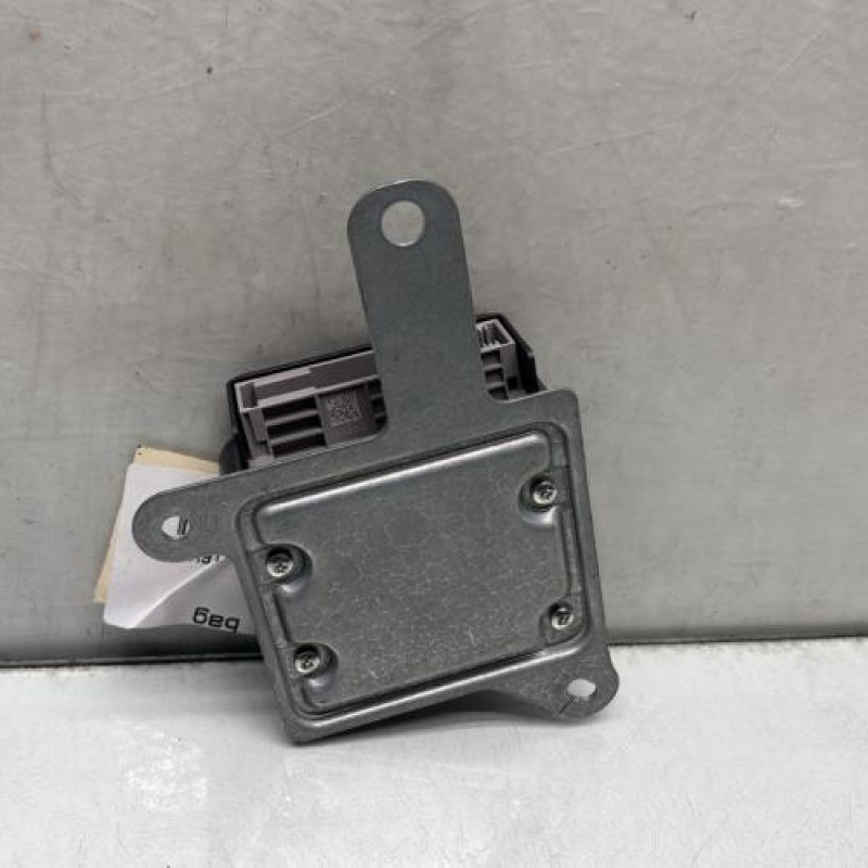 Boitier air bag RENAULT CLIO 4 Photo n°4