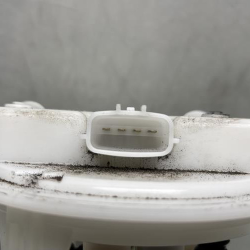 Pompe à carburant RENAULT CLIO 4 Photo n°2