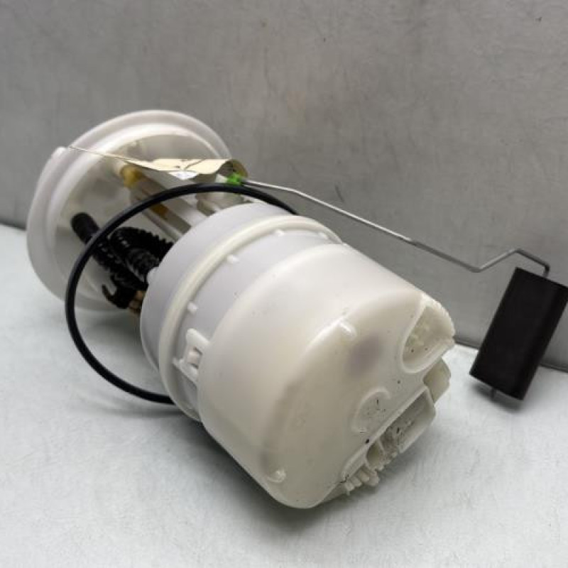 Pompe à carburant RENAULT CLIO 4 Photo n°5