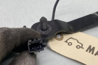 Attache ceinture avant gauche RENAULT CLIO 3