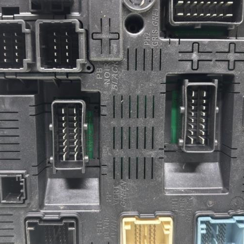 Boitier BSI CITROEN C4 GRAND PICASSO 1 Photo n°3