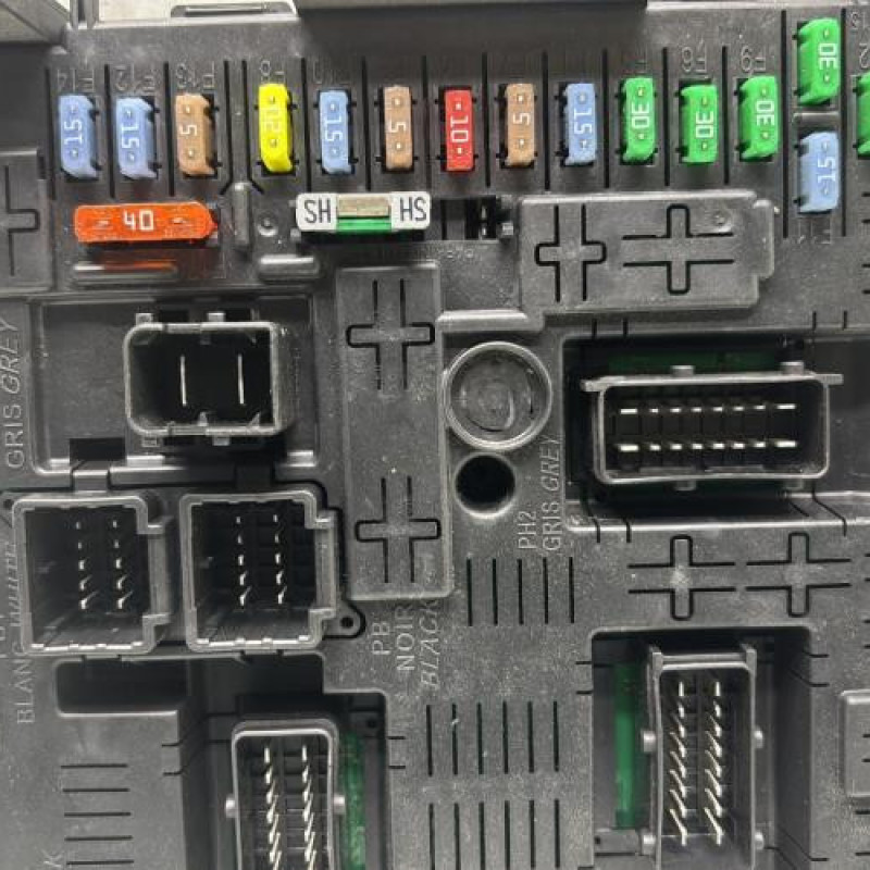 Boitier BSI CITROEN C4 GRAND PICASSO 1 Photo n°4