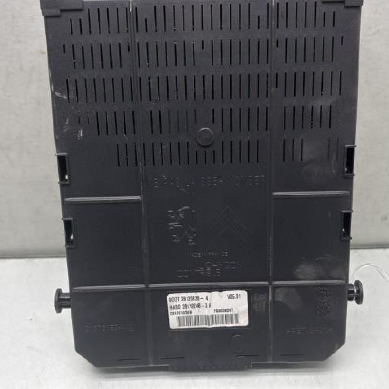 Boitier BSI CITROEN C4 GRAND PICASSO 1 Photo n°7