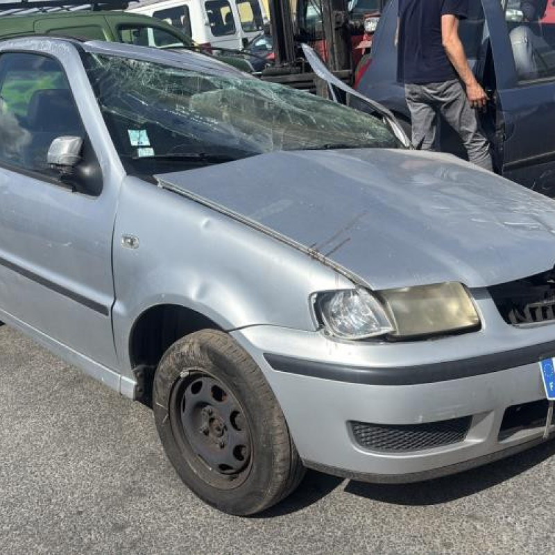 Interrupteur de leve vitre avant droit VOLKSWAGEN POLO 3 Photo n°5