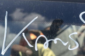 Interrupteur de leve vitre avant droit VOLKSWAGEN POLO 3