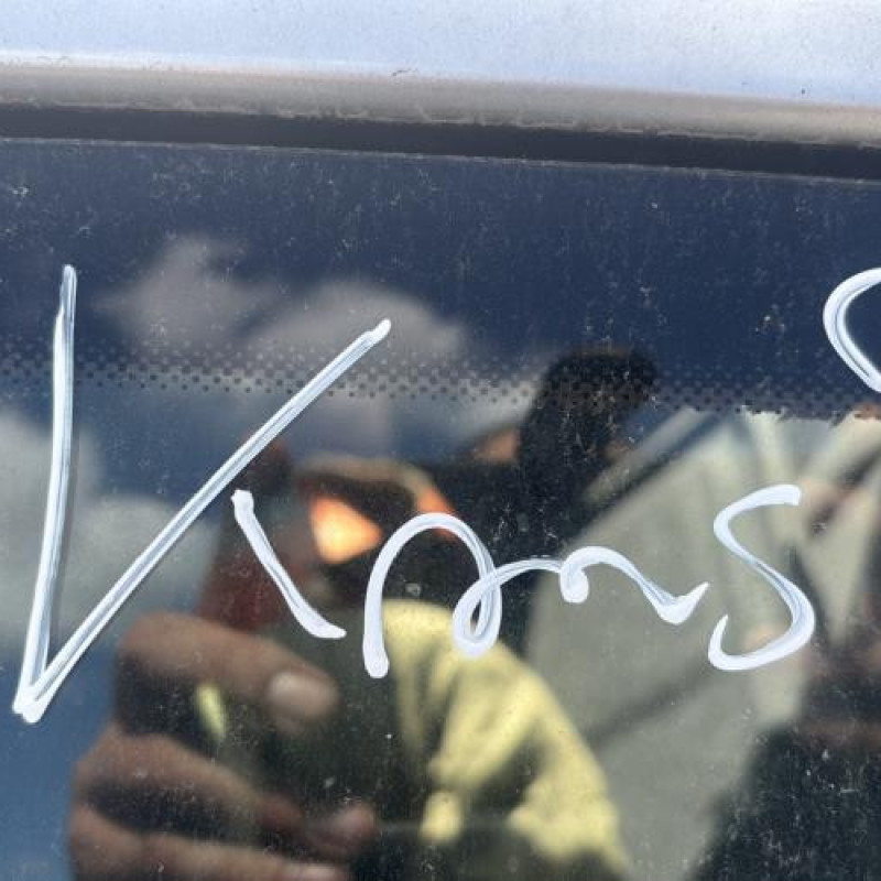Interrupteur de leve vitre avant droit VOLKSWAGEN POLO 3 Photo n°13