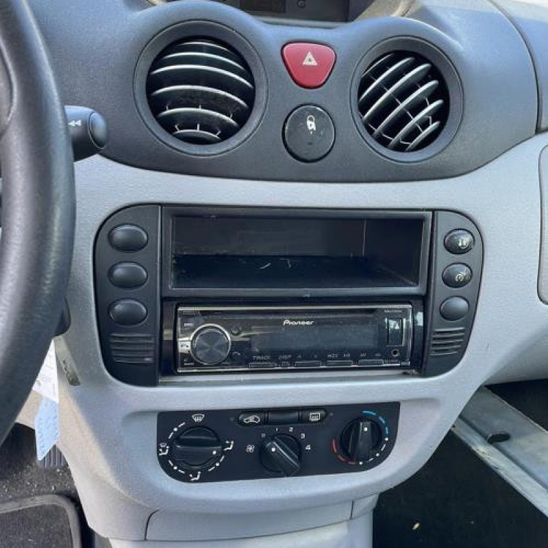 Calandre CITROEN C3 1 Photo n°11