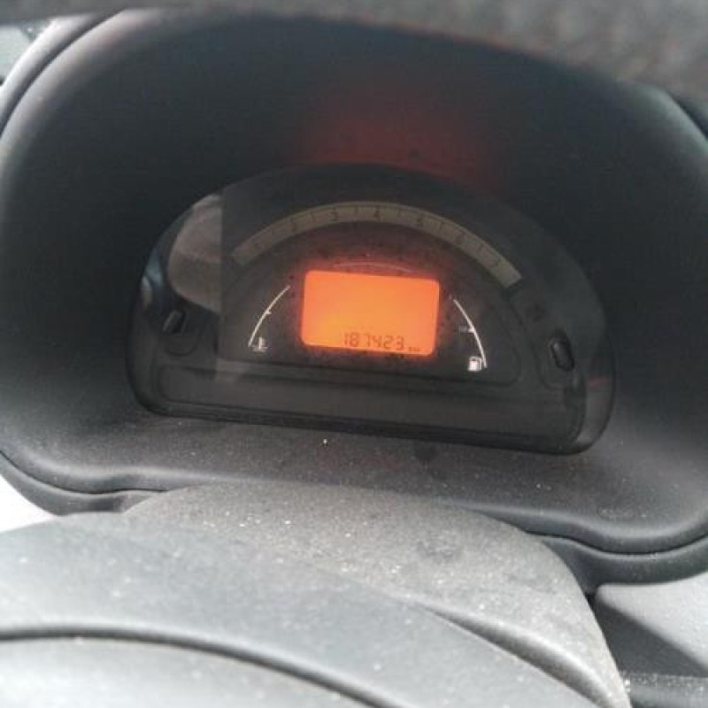 Calandre CITROEN C3 1 Photo n°13