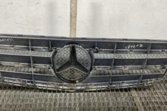 Calandre MERCEDES CLASSE C 204 Photo n°1