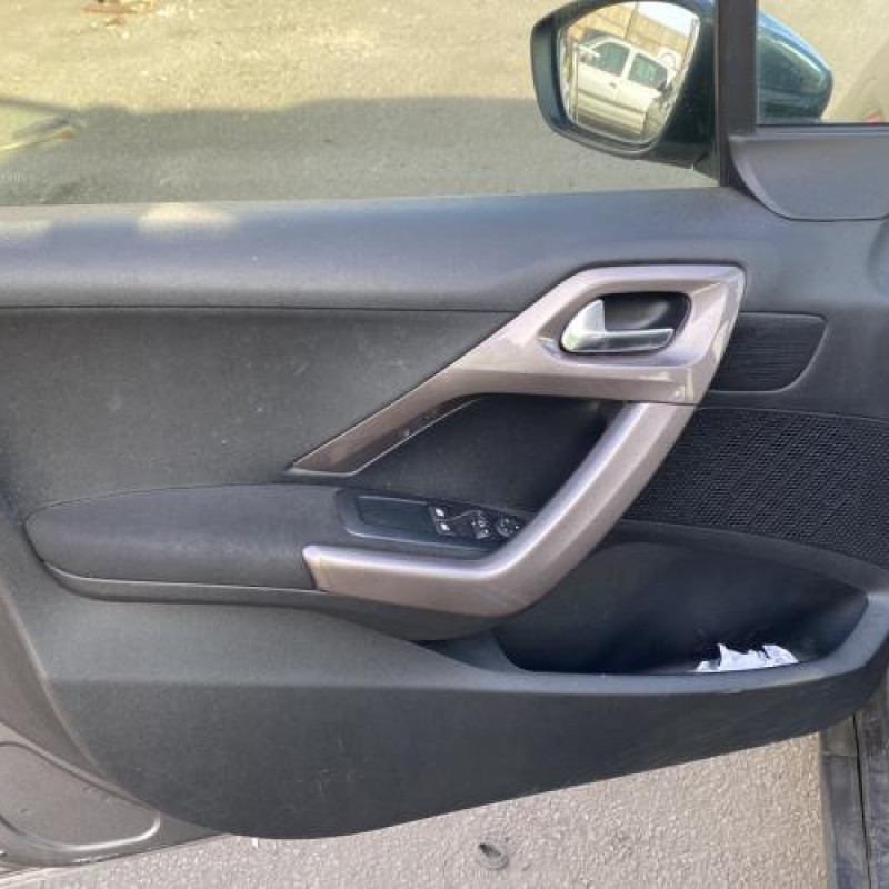 Attache ceinture arriere gauche PEUGEOT 2008 1 Photo n°9