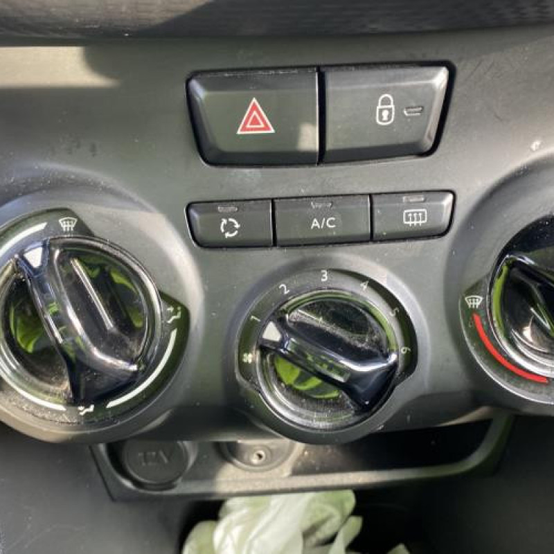 Attache ceinture arriere gauche PEUGEOT 2008 1 Photo n°17