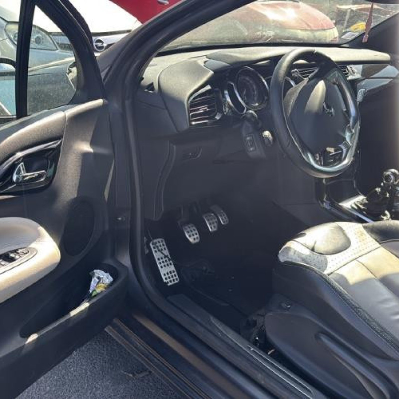 Amortisseur avant droit CITROEN DS3 Photo n°9