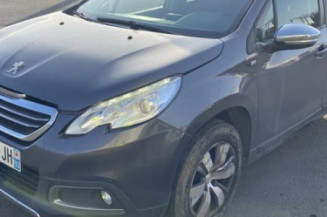 Vitre avant gauche PEUGEOT 2008 1 Photo n°1