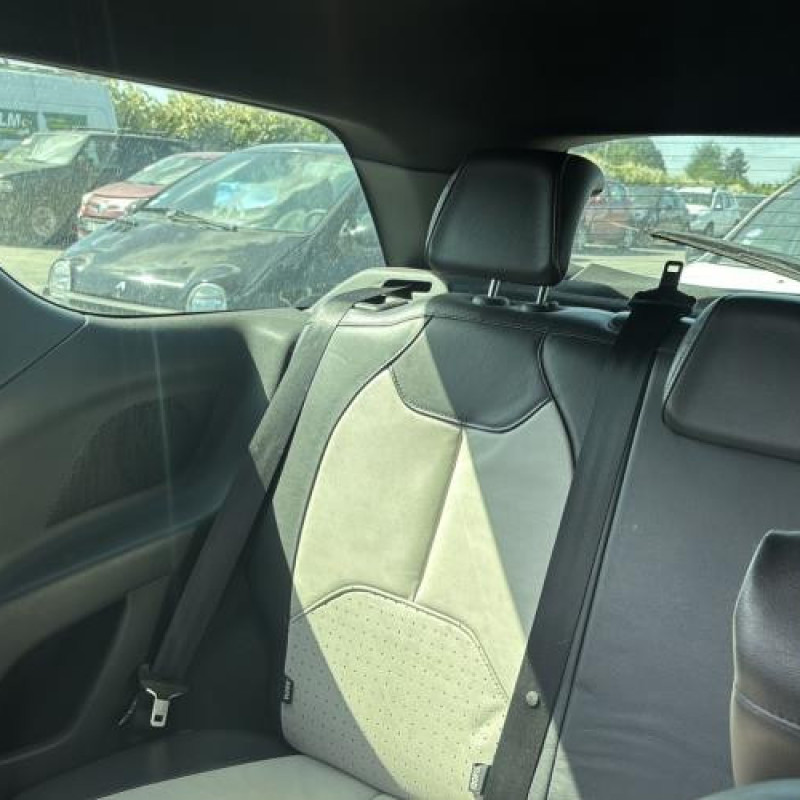 Custode arriere droit CITROEN DS3 Photo n°10