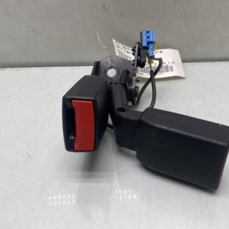 Attache ceinture arriere droit MERCEDES CLASSE A 176 Photo n°1