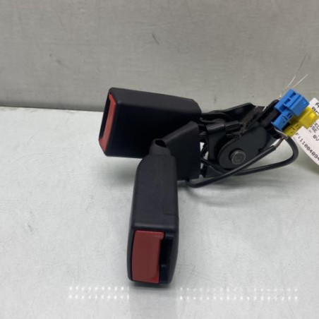 Attache ceinture arriere droit MERCEDES CLASSE A 176