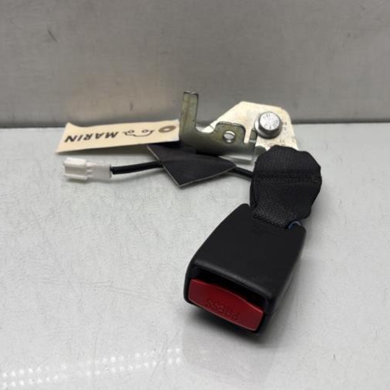 Attache ceinture arriere gauche NISSAN QASHQAI 2 Photo n°1