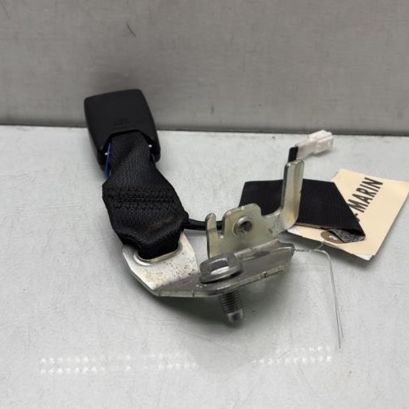 Attache ceinture arriere gauche NISSAN QASHQAI 2 Photo n°4