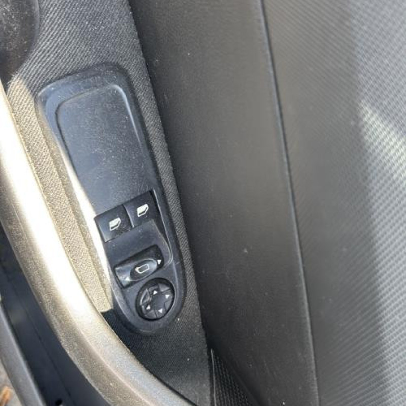 Porte avant droit PEUGEOT 308 1 Photo n°16