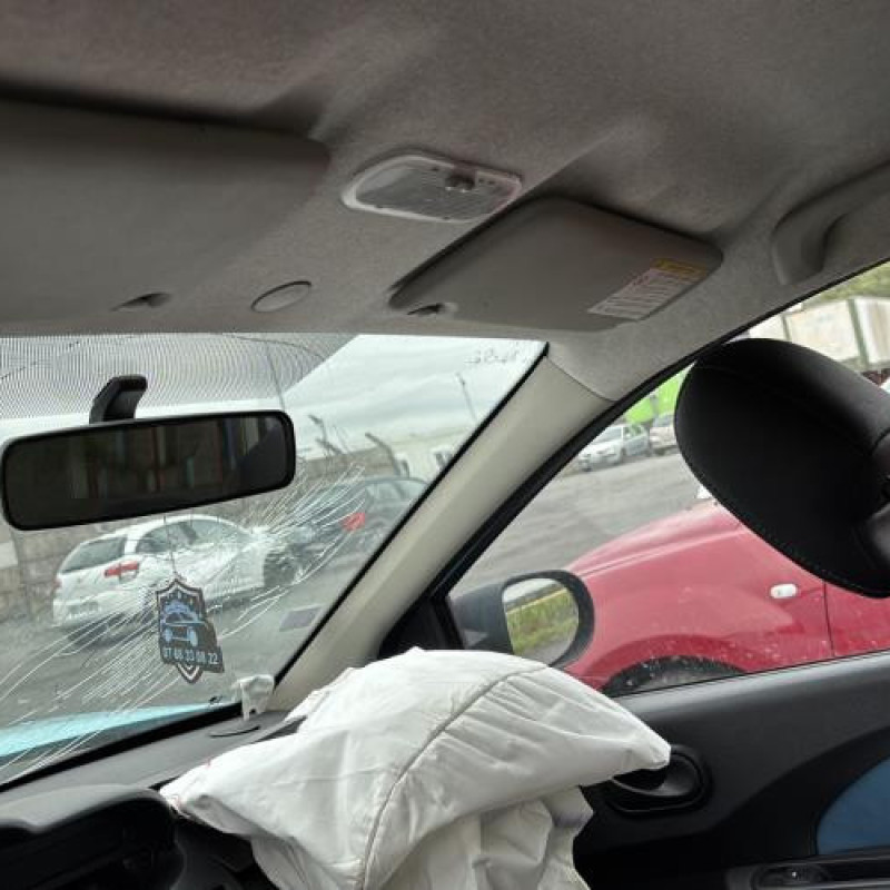 Feu arriere principal gauche (feux) RENAULT TWINGO 2 Photo n°16