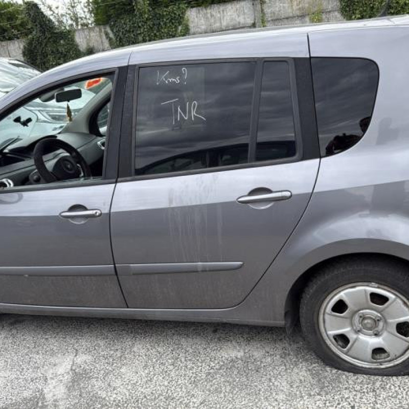Pare choc arriere RENAULT GRAND MODUS Photo n°15