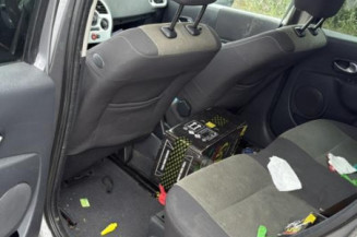Pare choc arriere RENAULT GRAND MODUS