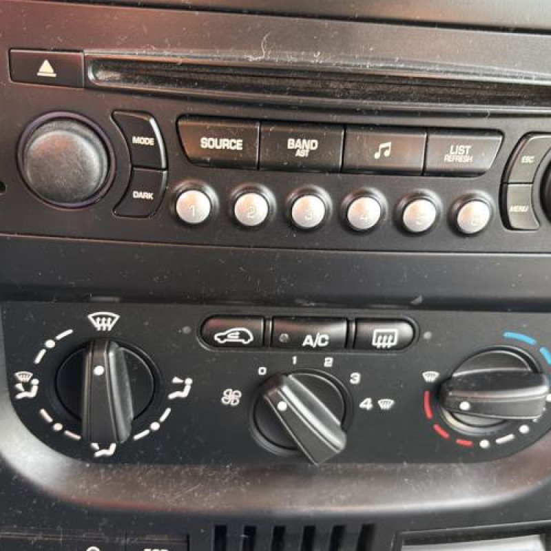 Moteur essuie glace avant PEUGEOT 1007 Photo n°16