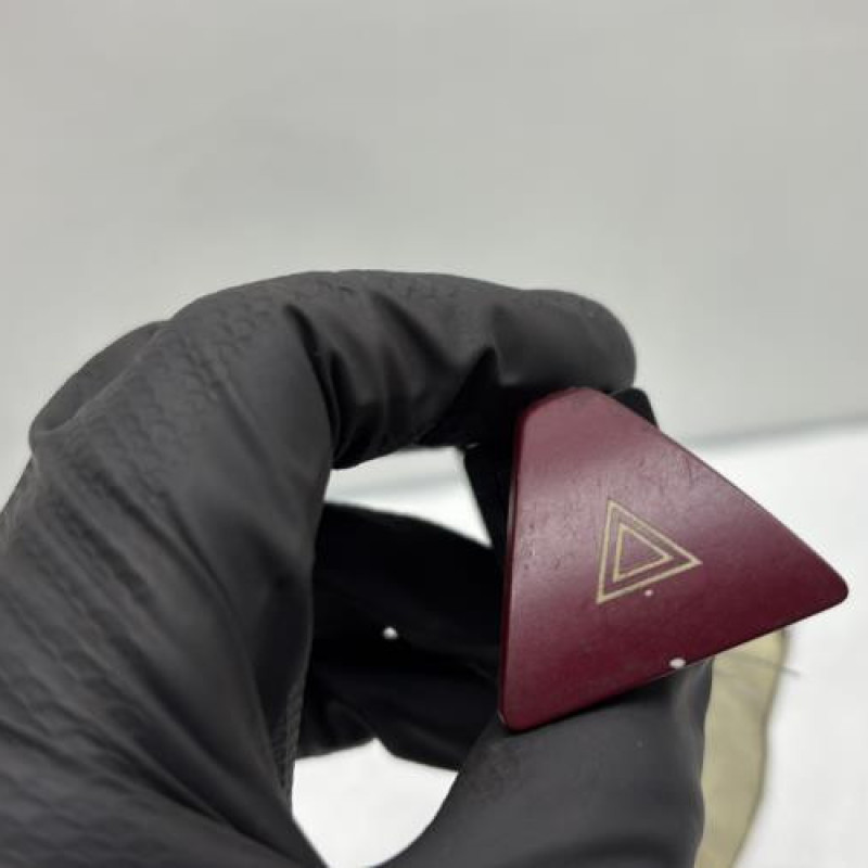 Bouton de warning PEUGEOT 307 Photo n°2