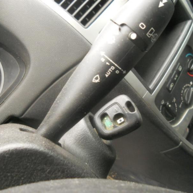 Bouton de warning PEUGEOT 307 Photo n°12