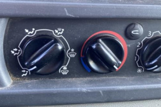 Vitre avant gauche RENAULT MASTER 2