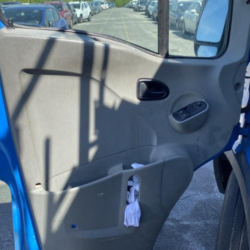 Eclairage de plafonnier RENAULT MASTER 2 Photo n°9