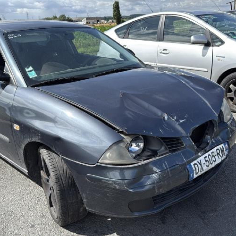 Compresseur clim SEAT IBIZA 3 Photo n°2